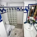 Buganvilla Apartment, 95m2, 3 Bedrooms, Terrace, 300m To Locos Διαμέρισμα *