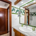 Апартаменты Buganvilla Apartment, 95m2, 3 Bedrooms, Terrace, 300m To Locos *