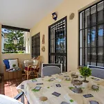 Buganvilla Apartment, 95m2, 3 Bedrooms, Terrace, 300m To Locos Апартаменты