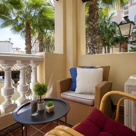 Appartement Buganvilla Apartment, 95m2, 3 Bedrooms, Terrace, 300m To Locos *