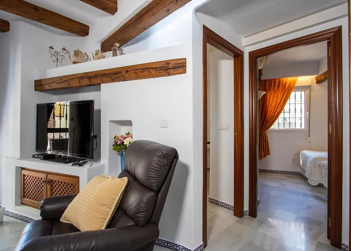 Buganvilla Apartment, 95m2, 3 Bedrooms, Terrace, 300m To Locos Appartement Torrevieja