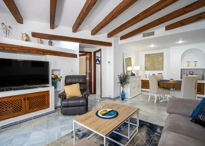 Appartement Buganvilla Apartment, 95m2, 3 Bedrooms, Terrace, 300m To Locos