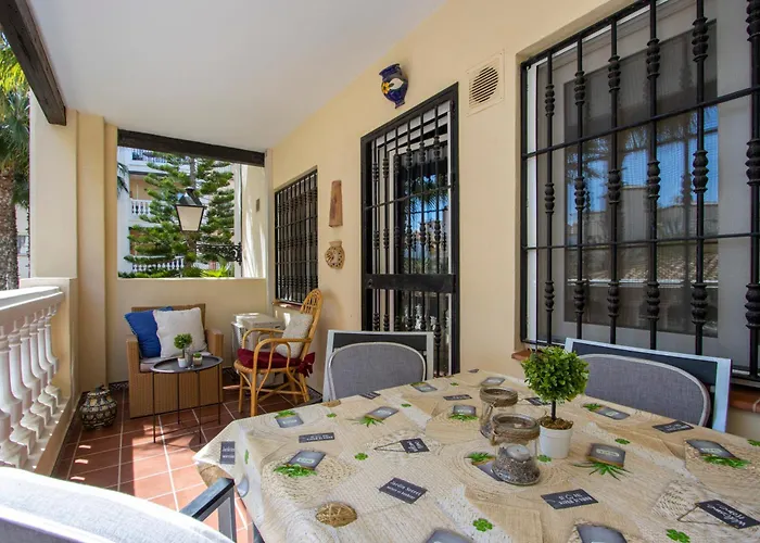 Buganvilla Apartment, 95m2, 3 Bedrooms, Terrace, 300m To Locos Appartement